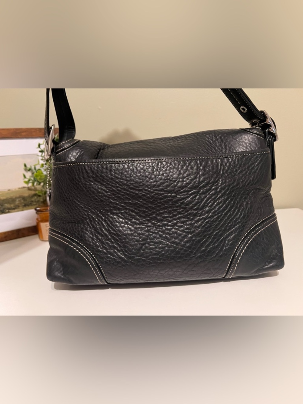 Coach Black Pebbled Leather Shoulder Bag with Silver Turnlock - Picture 3 of 14